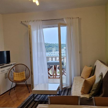 Apartments Sandra Rogoznica  Eksteriør bilde